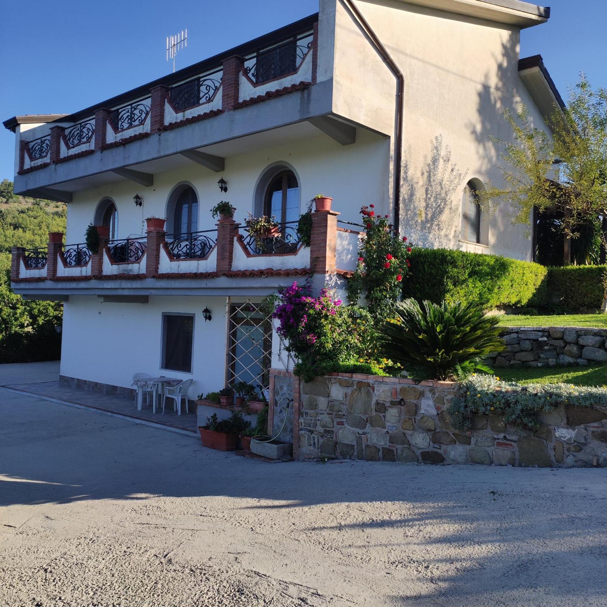 Ruggiero "Casa Vacanze" Vallo della Lucania Ngoại thất bức ảnh