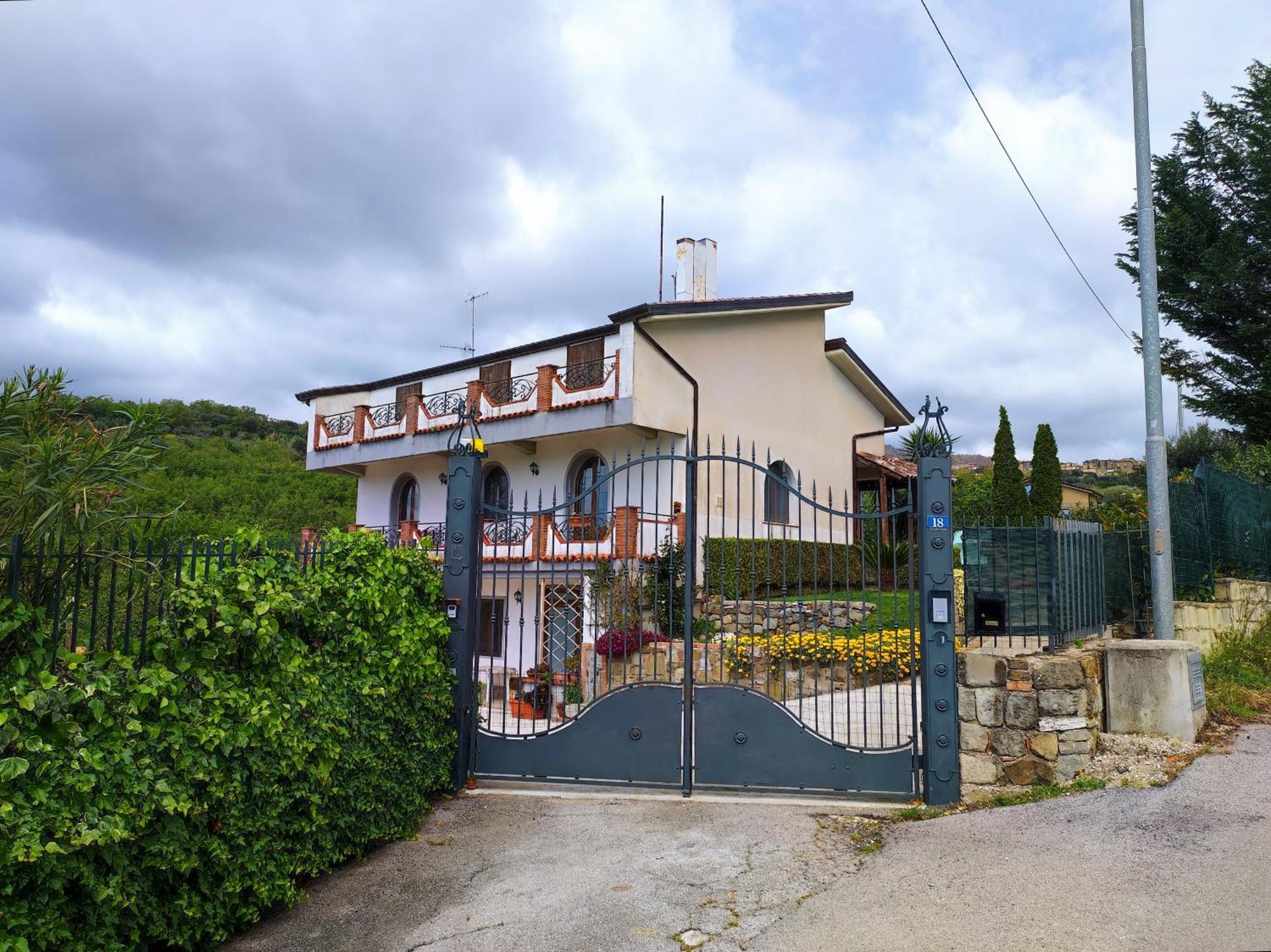 Ruggiero "Casa Vacanze" Vallo della Lucania Ngoại thất bức ảnh