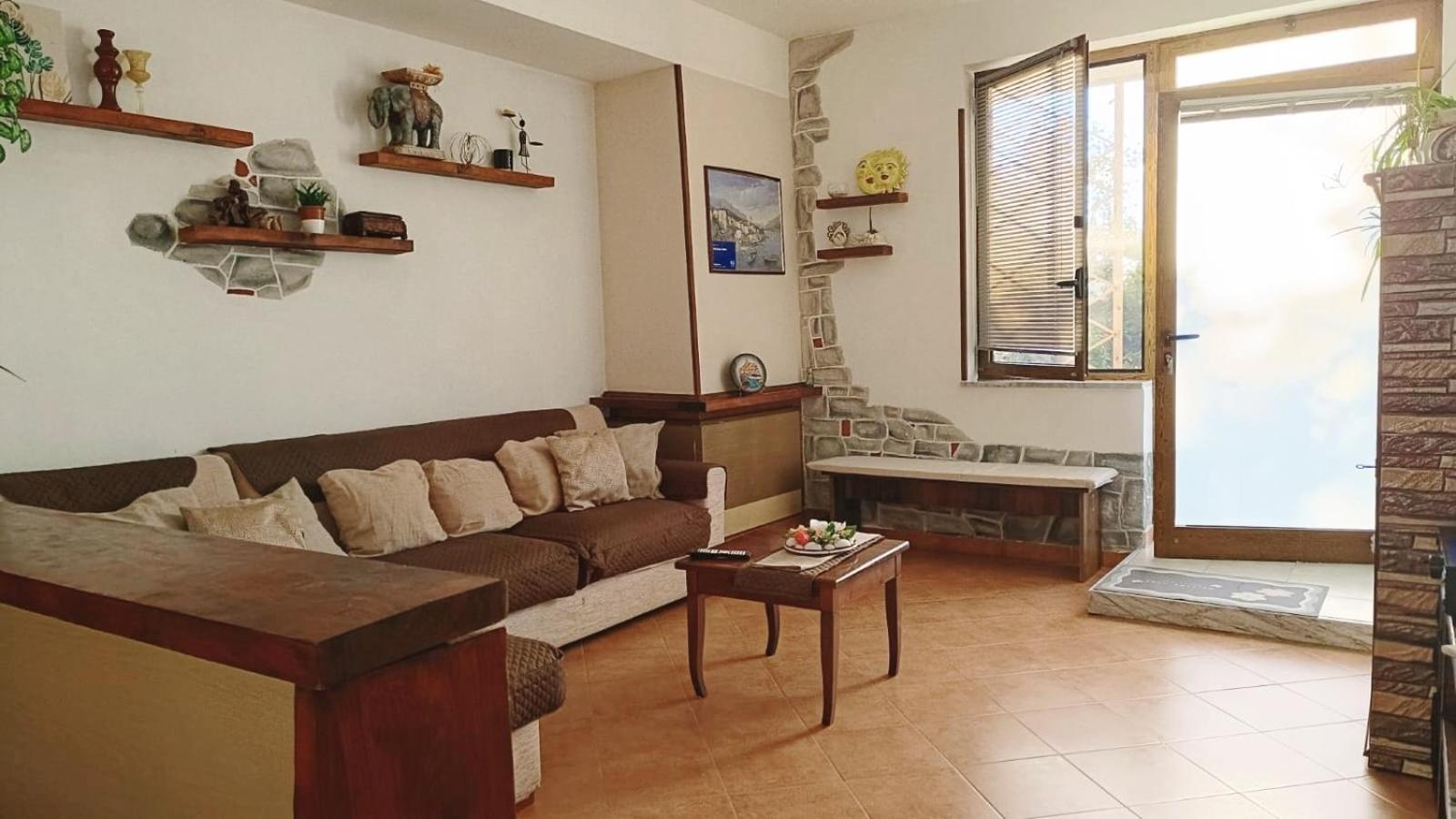 Ruggiero "Casa Vacanze" Vallo della Lucania Ngoại thất bức ảnh